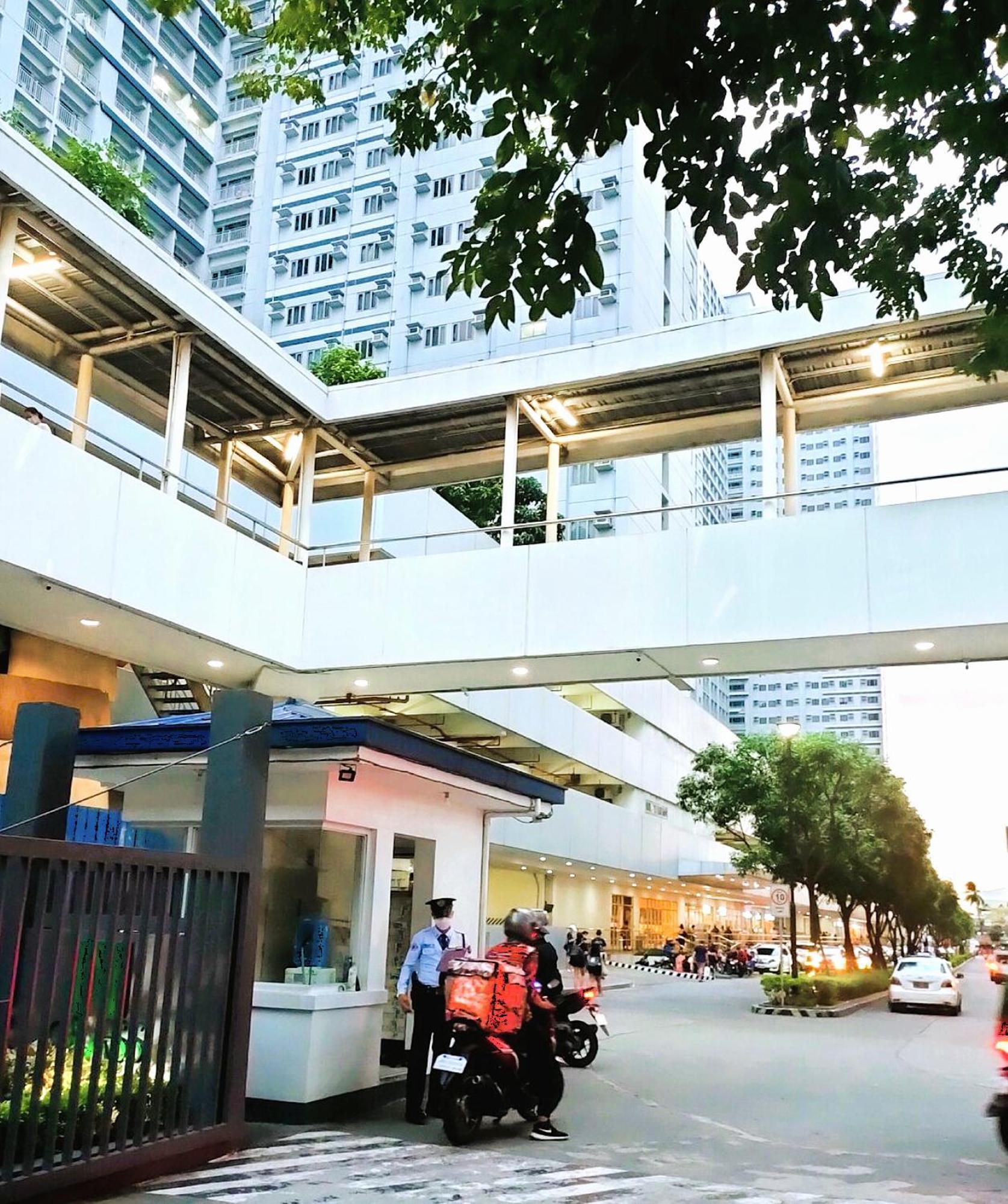 Grass Residences Tower 5 Sm North Qc Manila Eksteriør billede